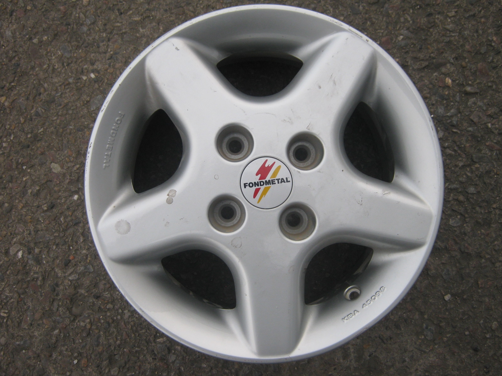 alu kolo Fondmetal 14