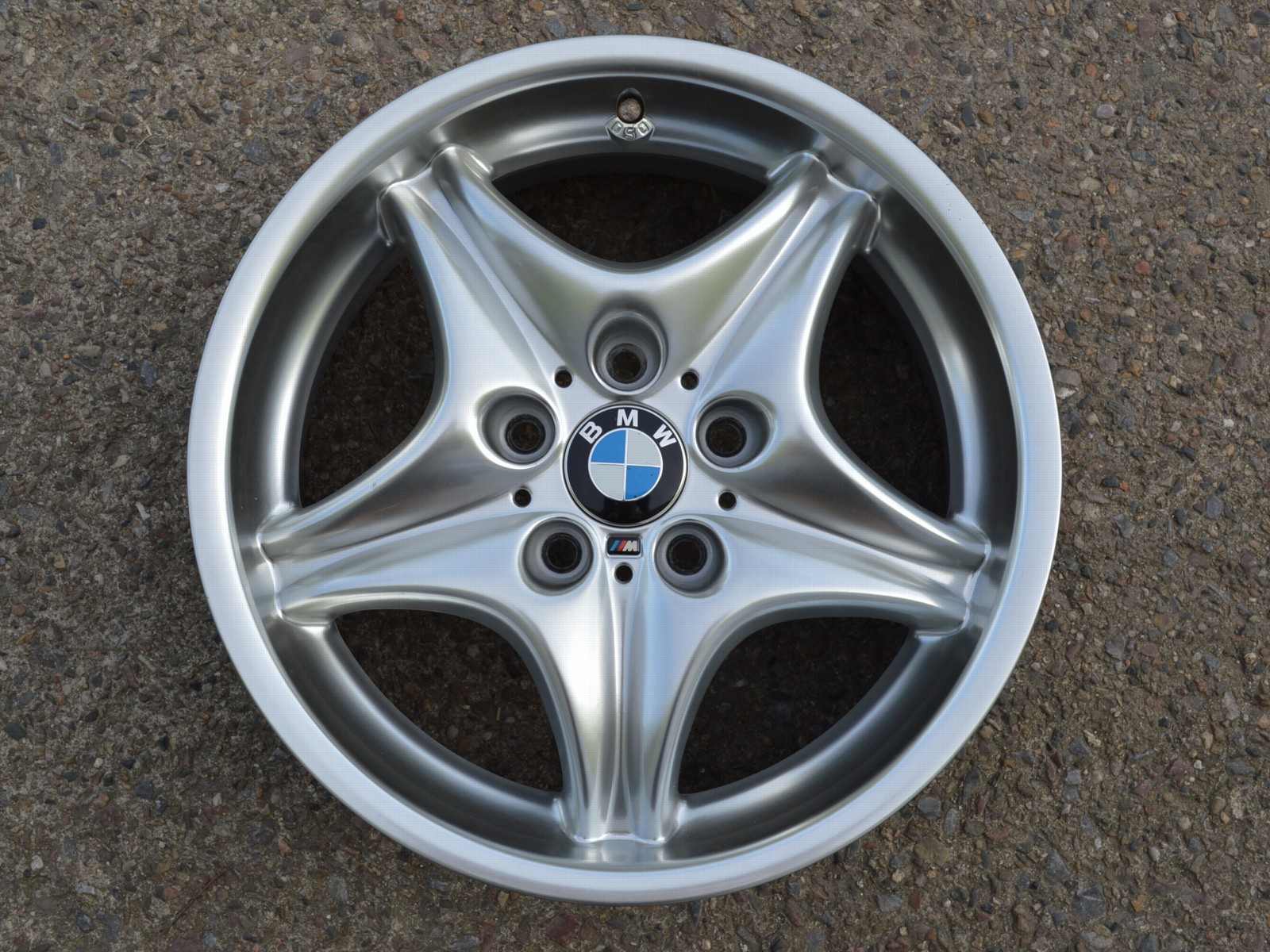 alu kola BMW 17