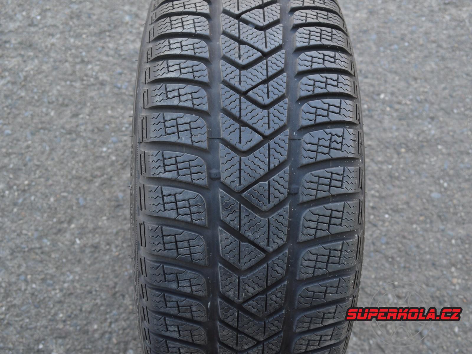 225/40/19 93V XL Pirelli Winter Sottozero 3 AO, použitá zimní sada