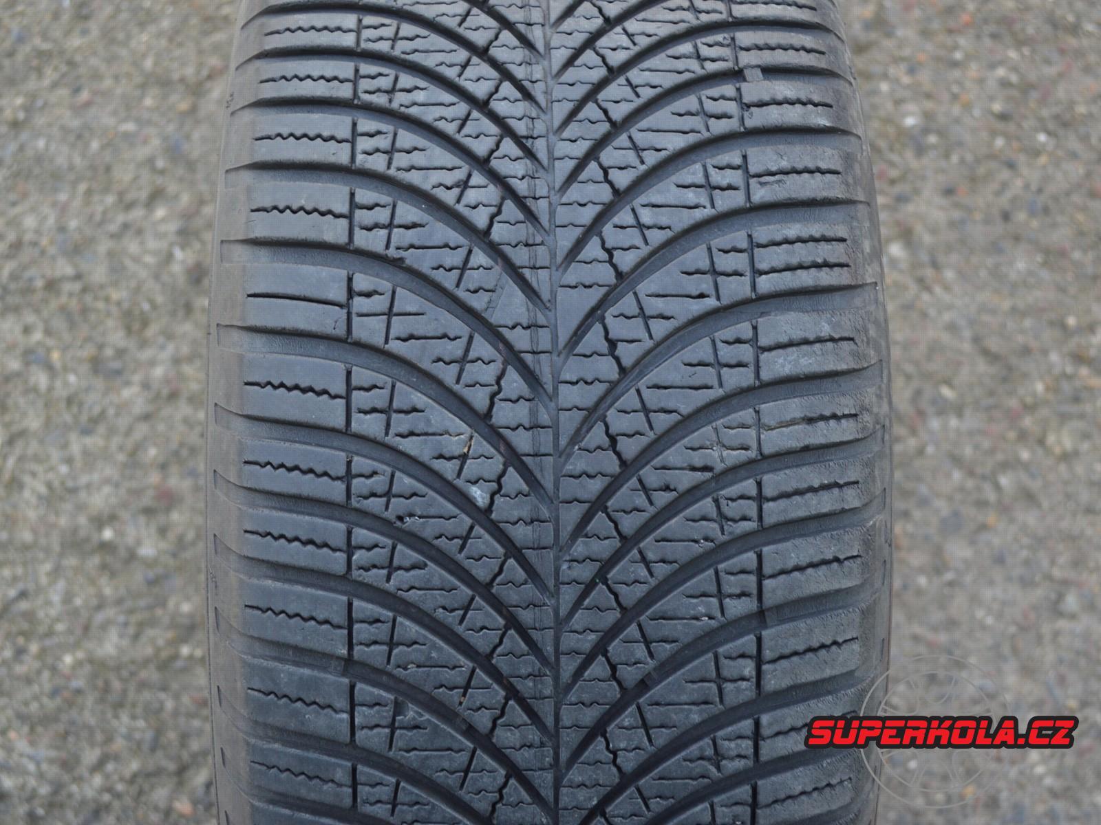 245/45/19 102V XL Goodyear Vector 4Seasons G3, použitá celoroční sada