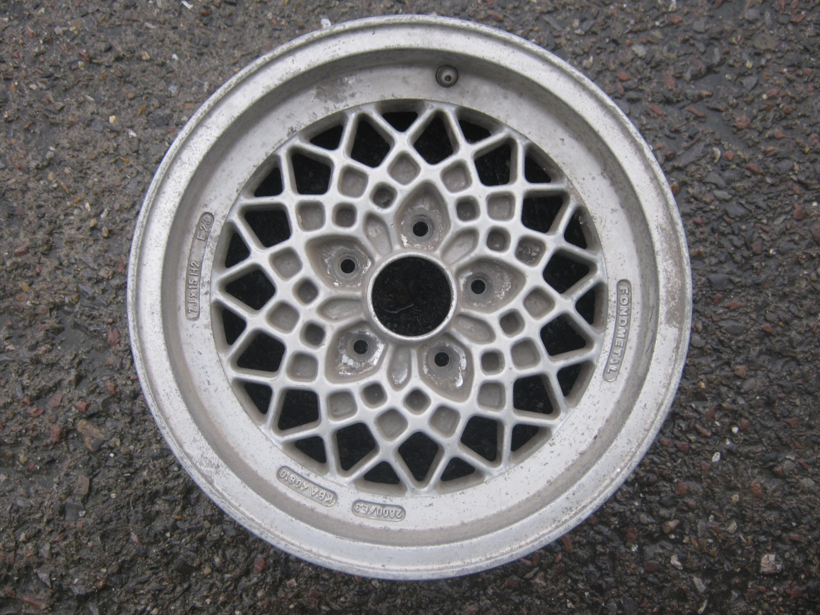 alu kolo Fondmetal 15