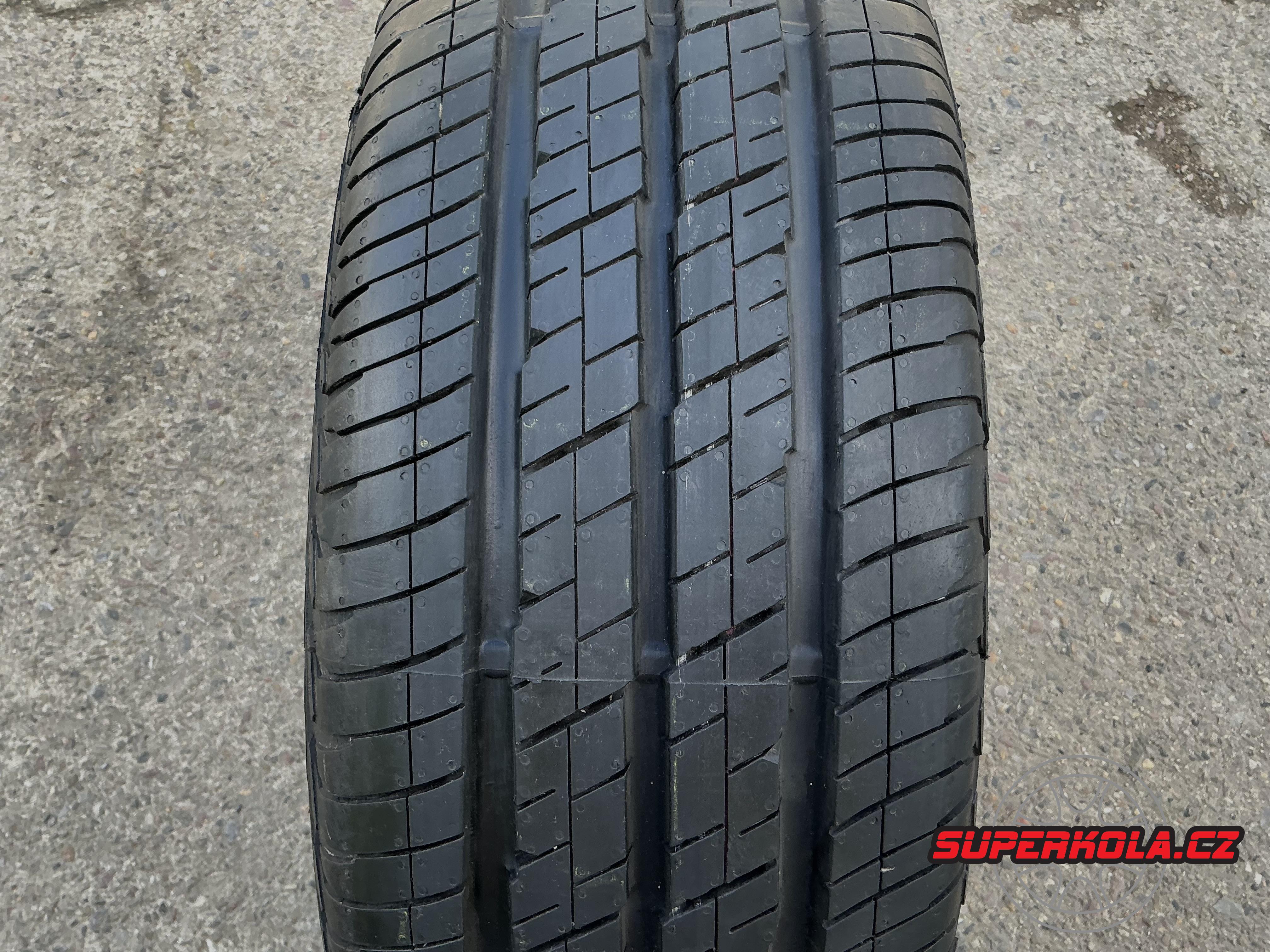 215/65/16C  109/107R  Continental Vanco 2, letní
