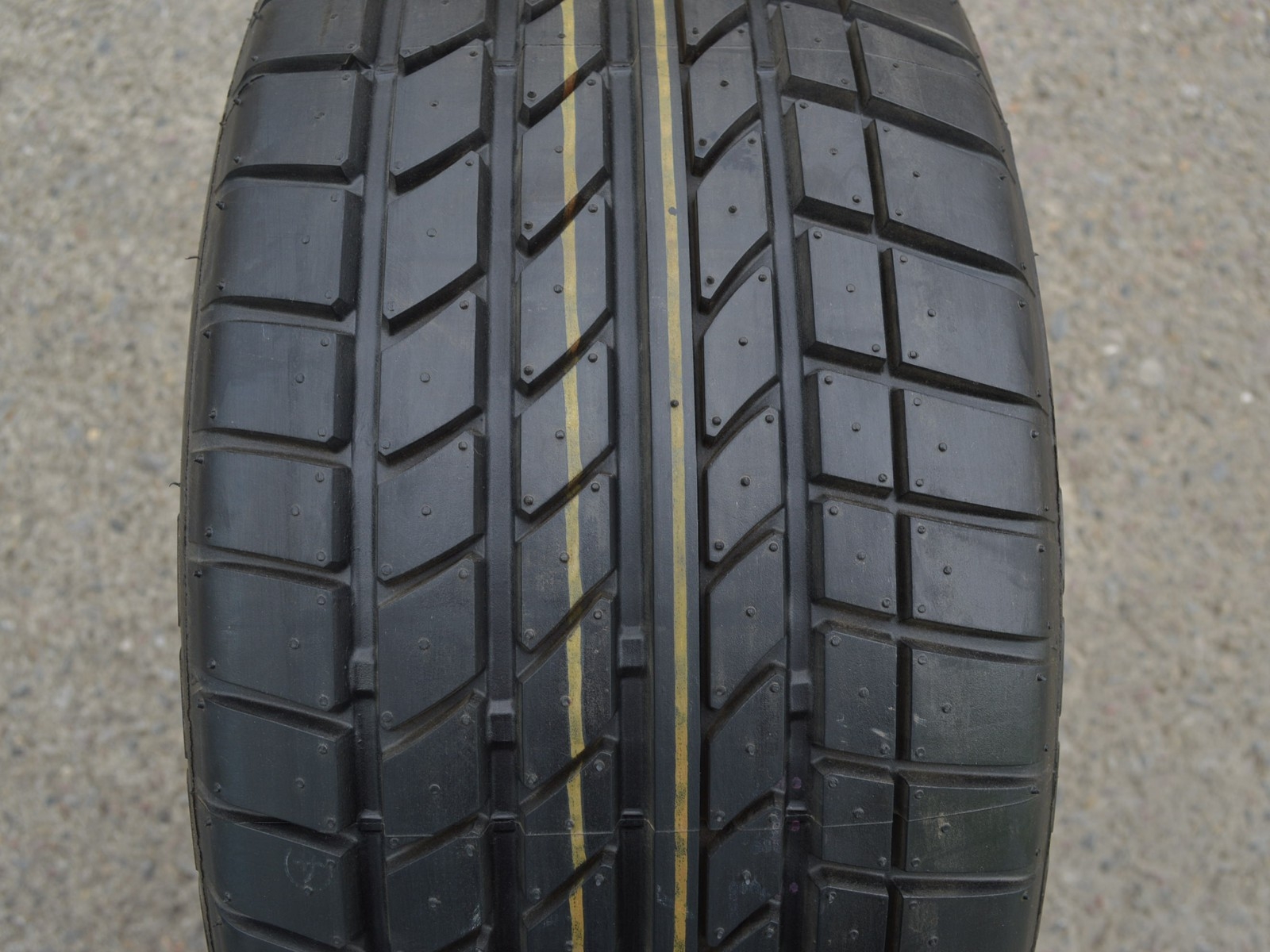 225/50/15 91V Bridgestone  B-530,  letní