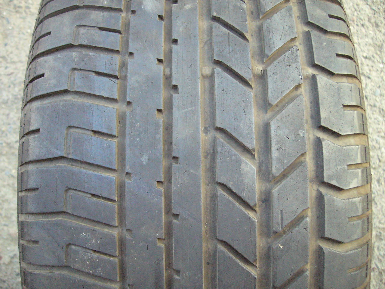 235/50/17 96W Pirelli P Zero Assimetrico, použitý letní pár