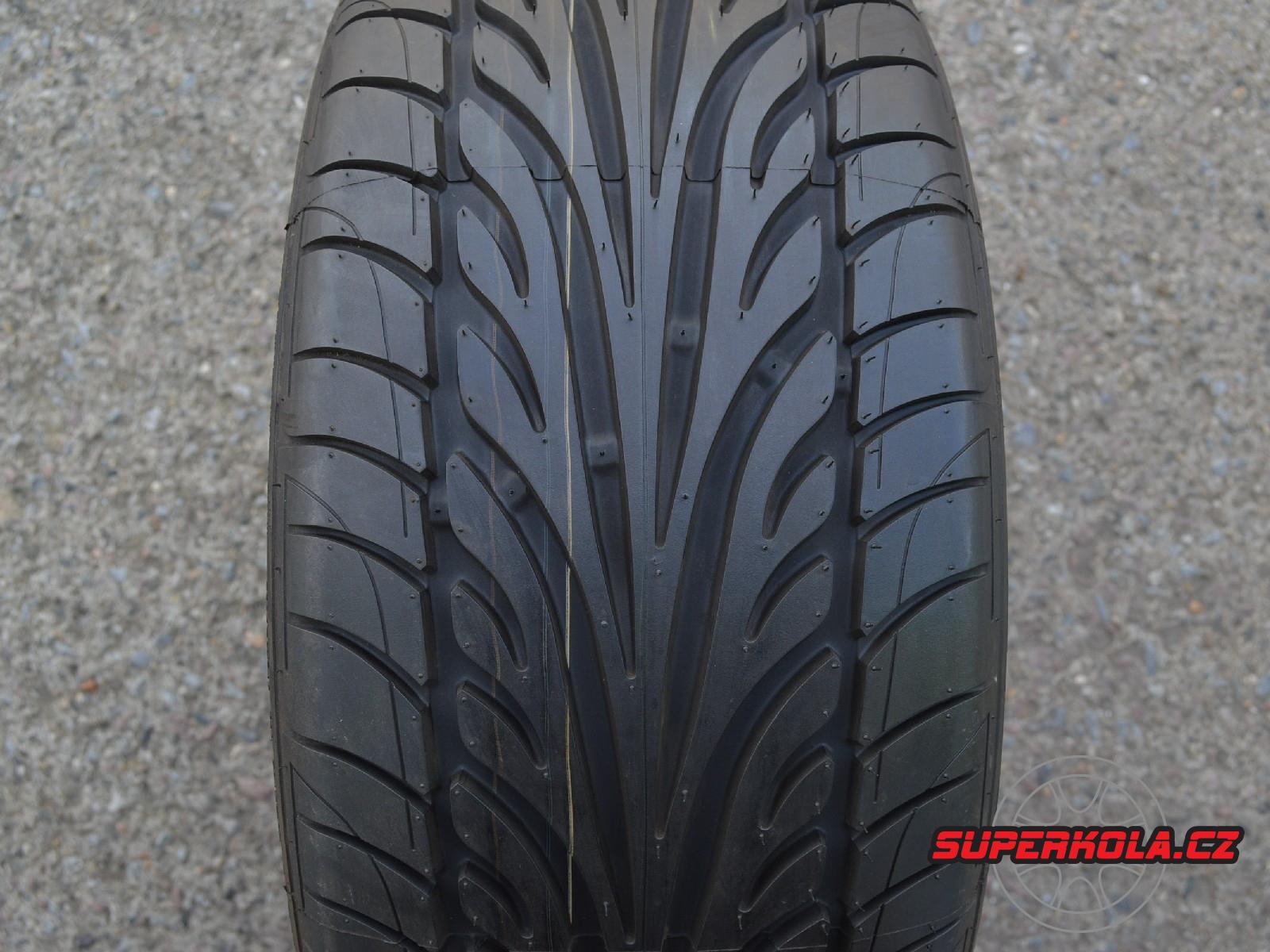 235/40/17 ZR Dunlop SP Sport 9000, letní