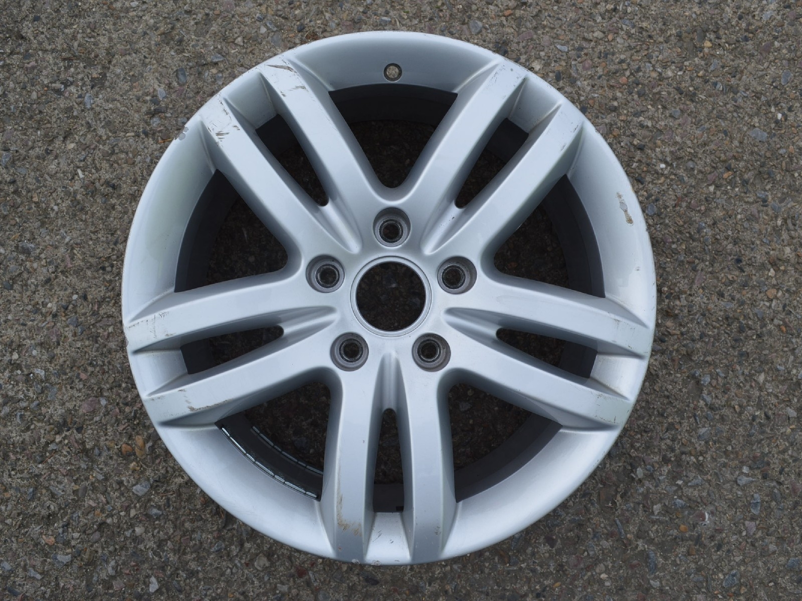 alu kolo Audi 18