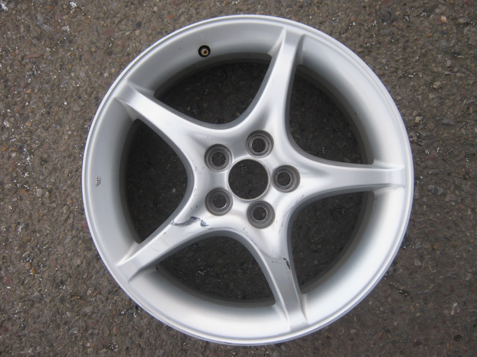 alu kolo Toyota 16