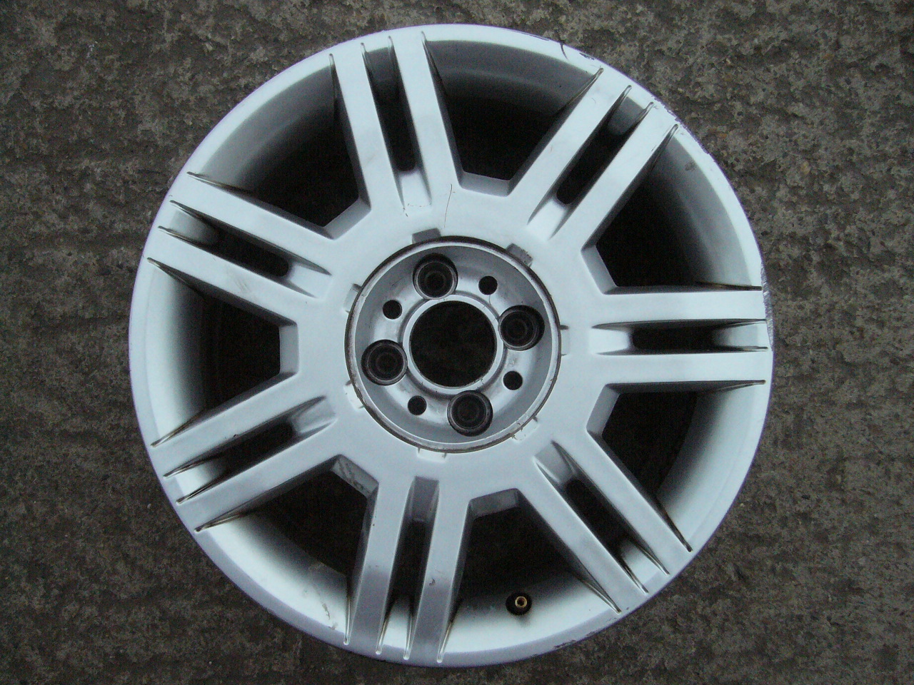 alu kolo Fiat 16