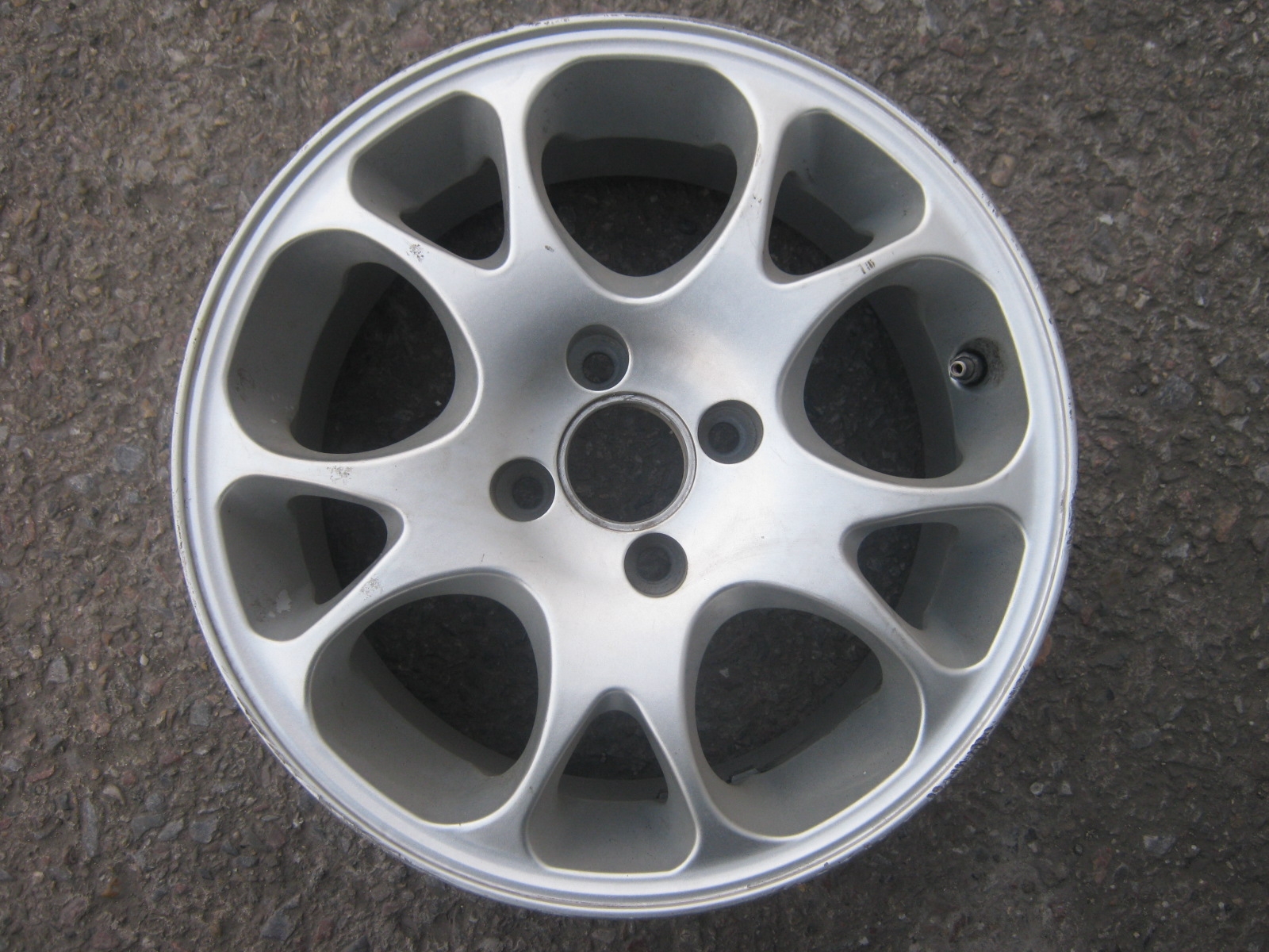 alu kolo RH 15