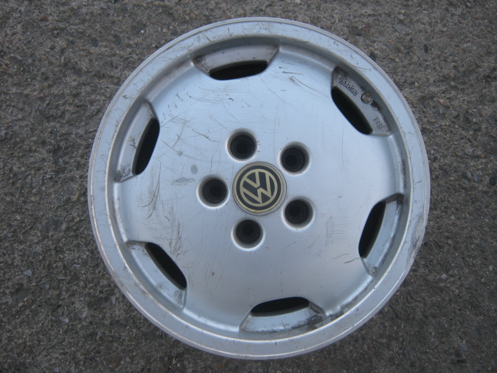 alu kolo Audi 15