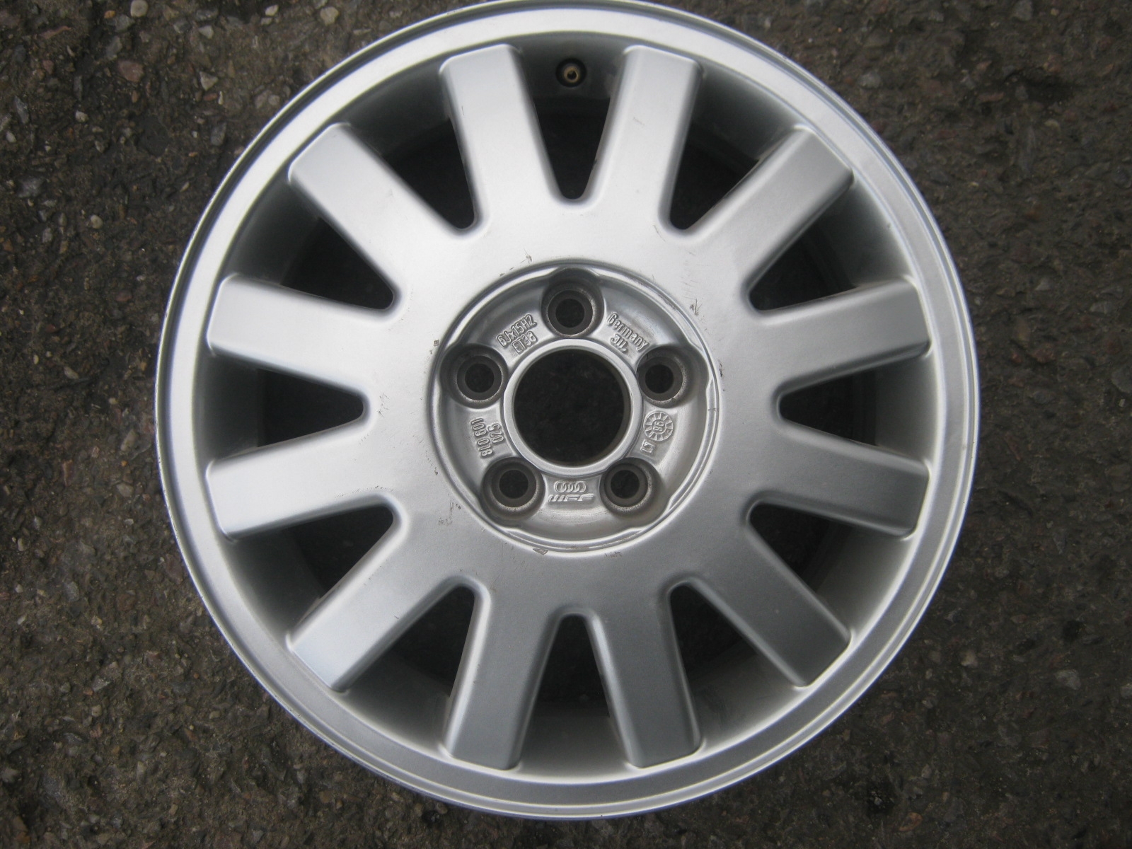 alu kolo Audi 15