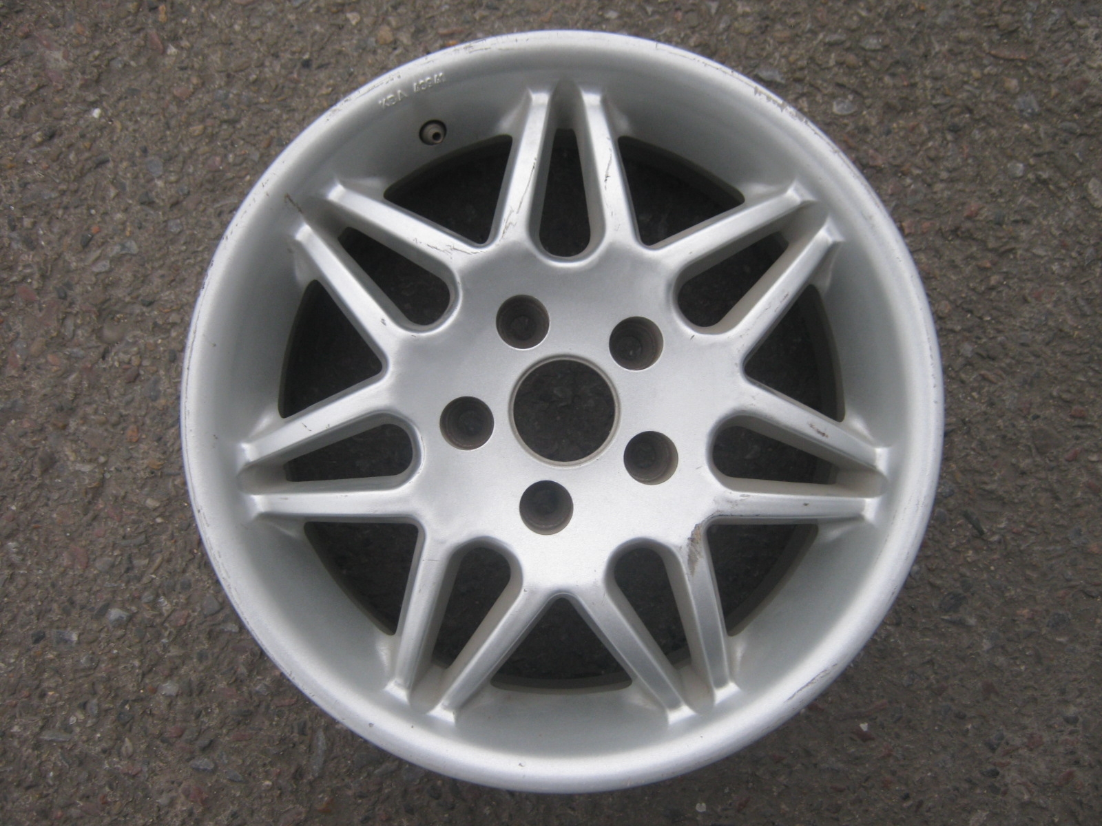 alu kolo Autec 15