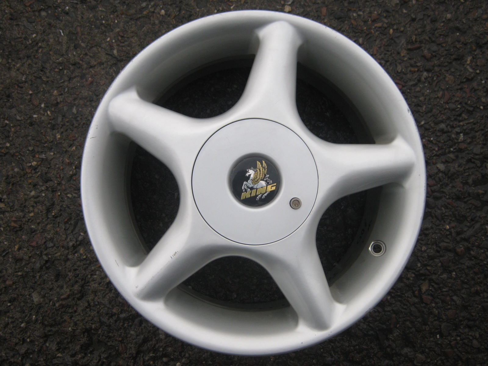 alu kolo King 15