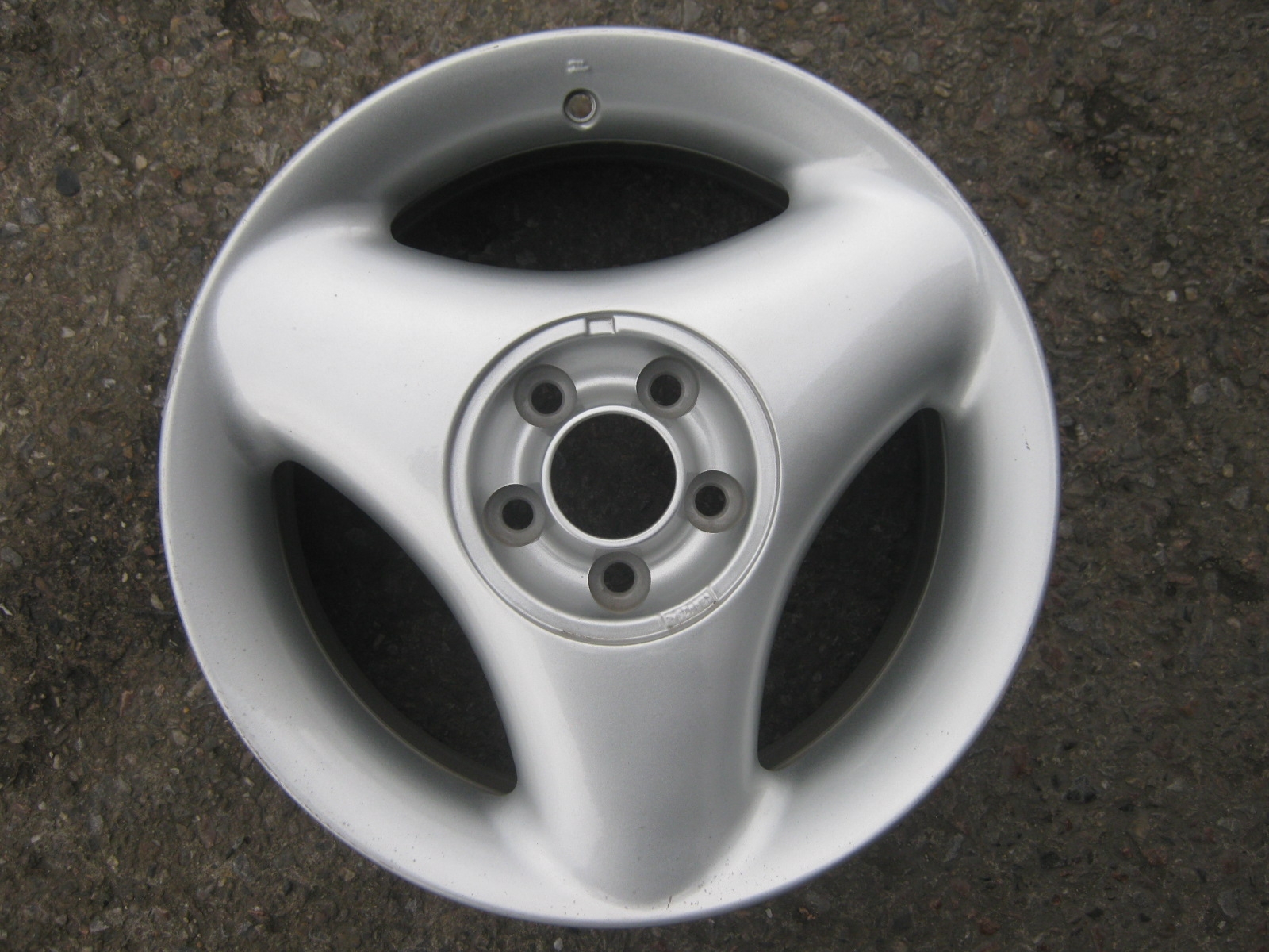 alu kolo STM 15