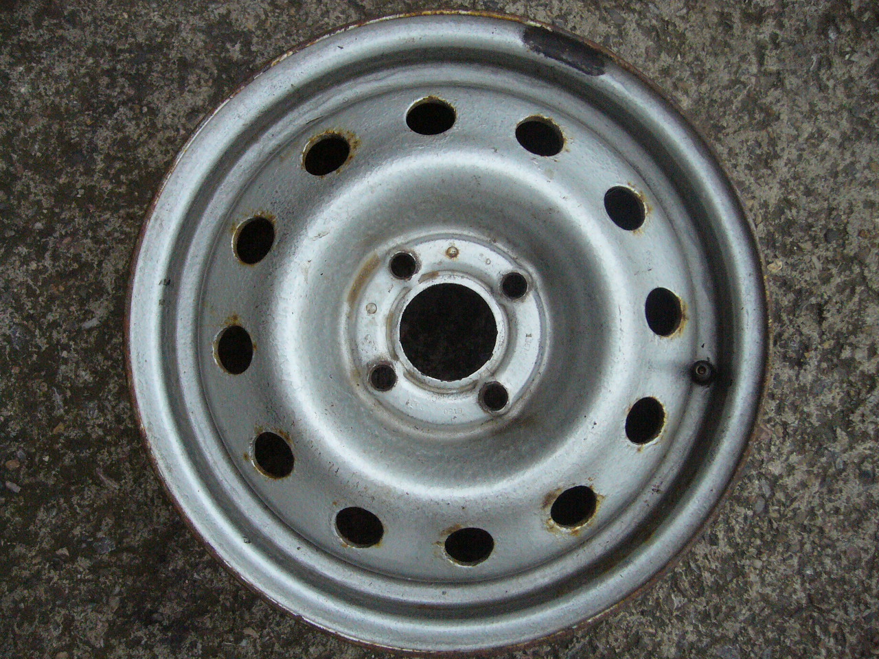 plechové disky Renault 14