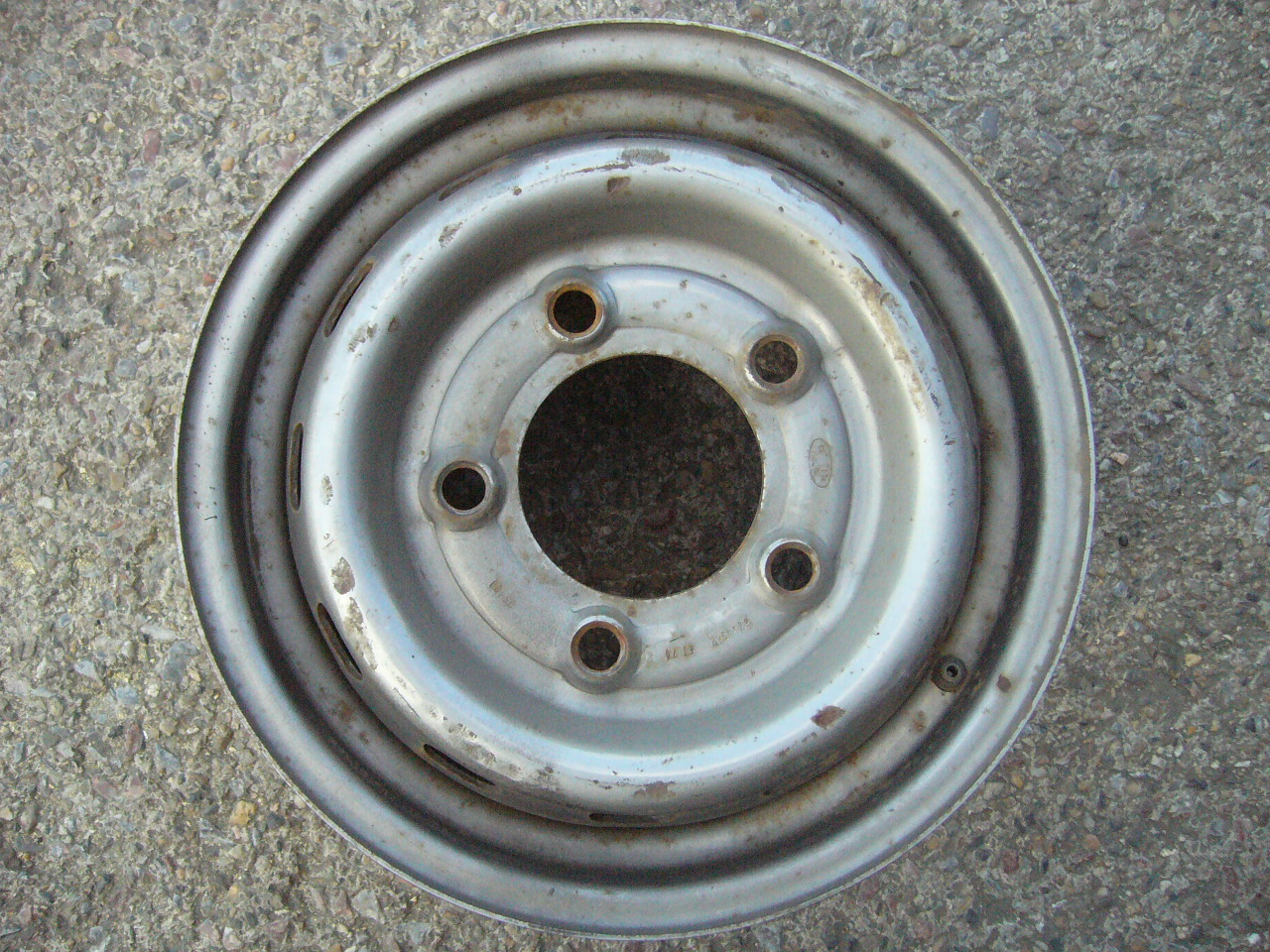 plechové disky Renault 15