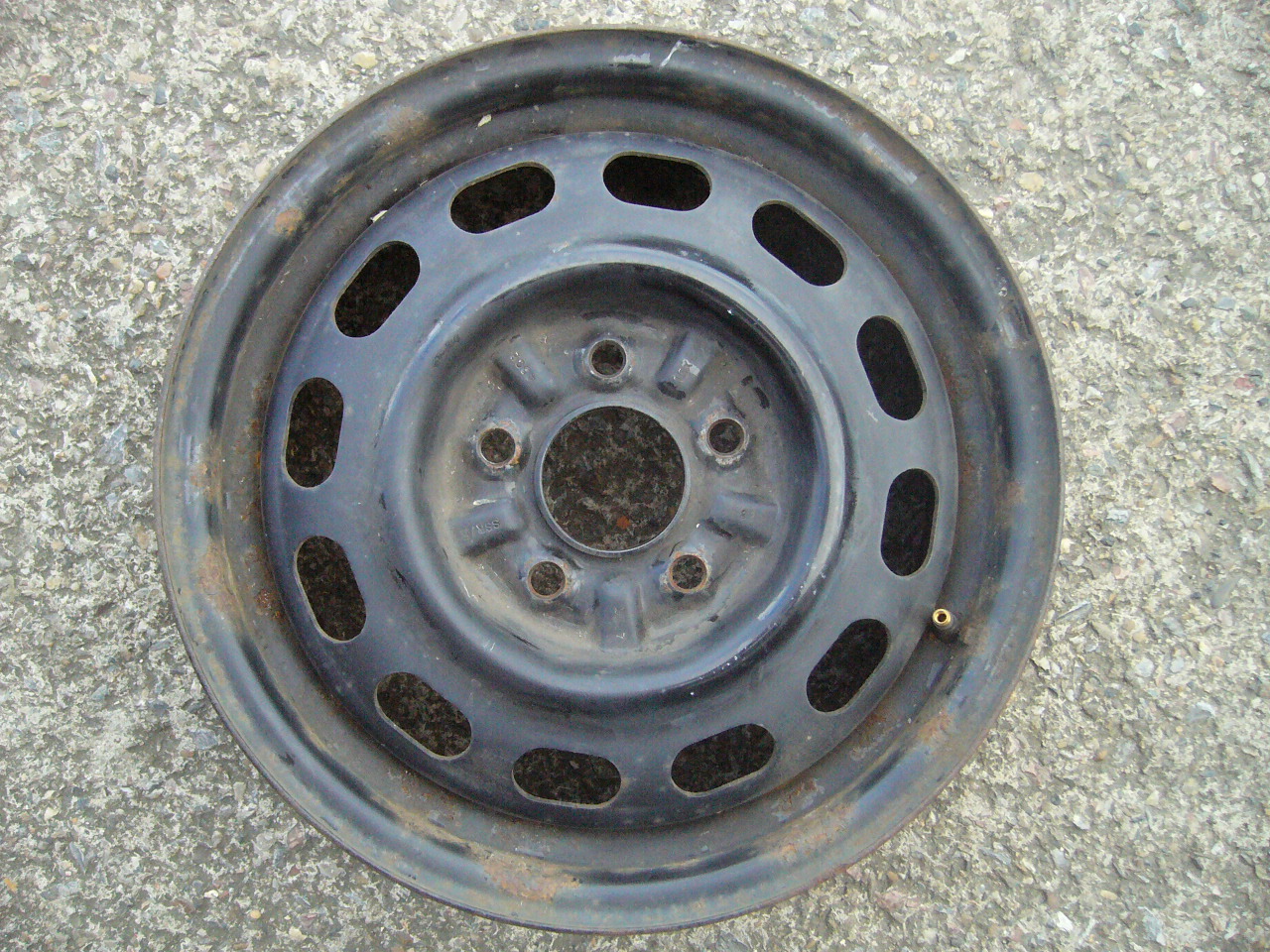 Plechový disk Mazda 15