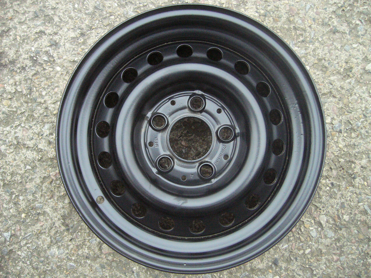 plechový disk Mercedes-Benz 14