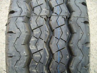 185/75/14C 102/100P Bridgestone R623, letní