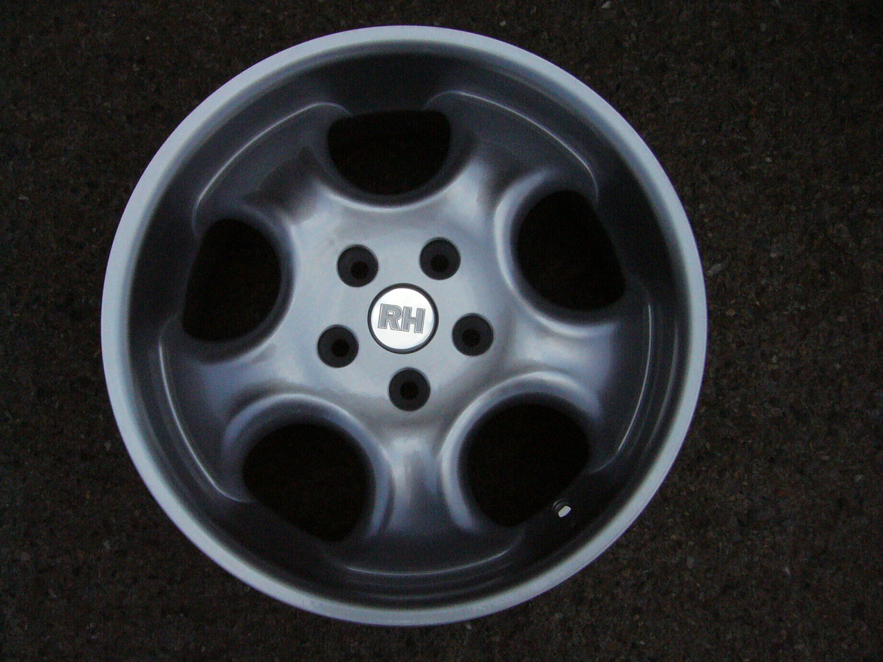 alu kolo RH 17