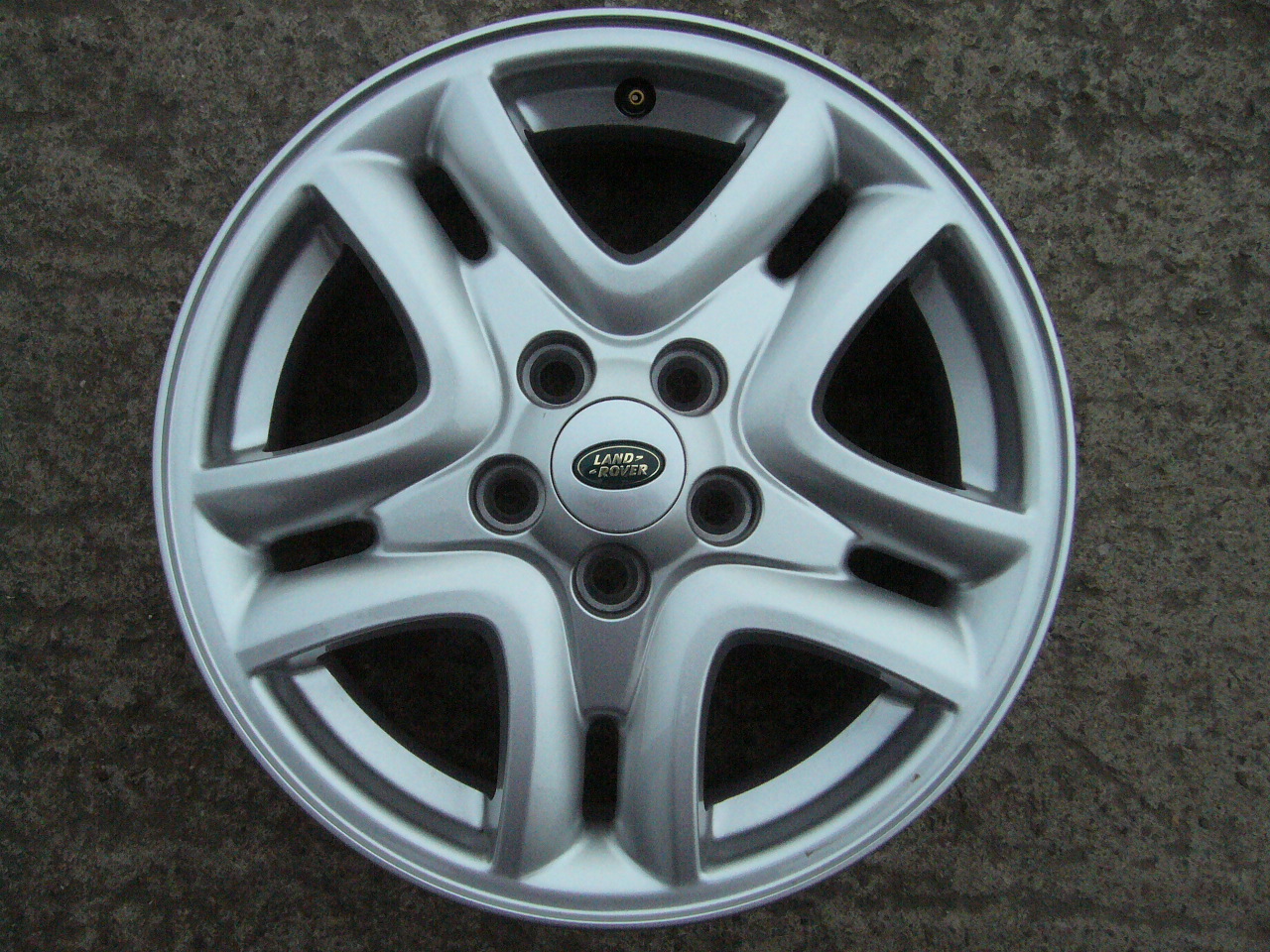 alu kola Land Rover 16