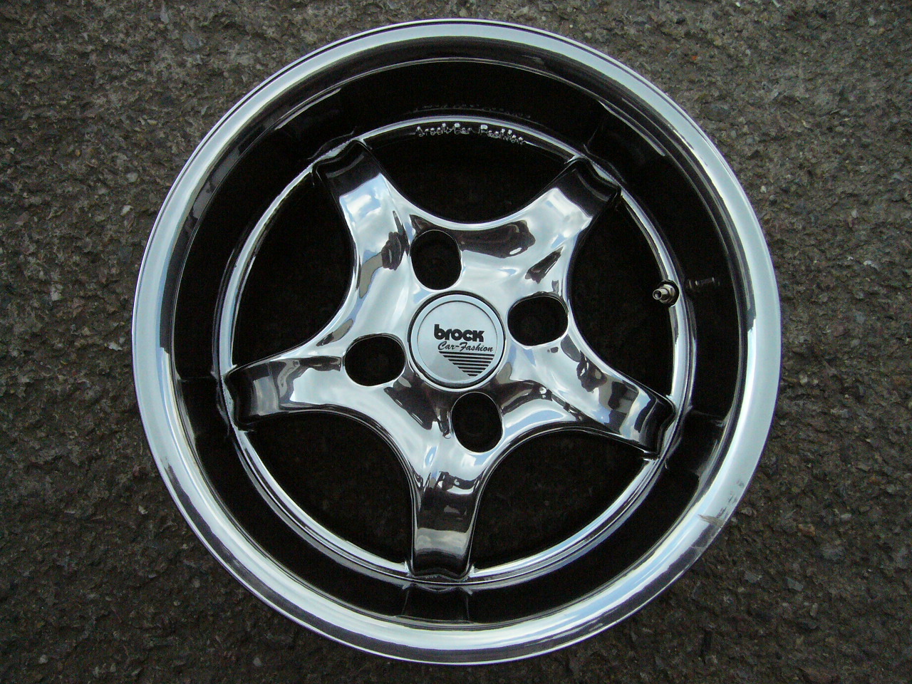 alu kolo Brock 14