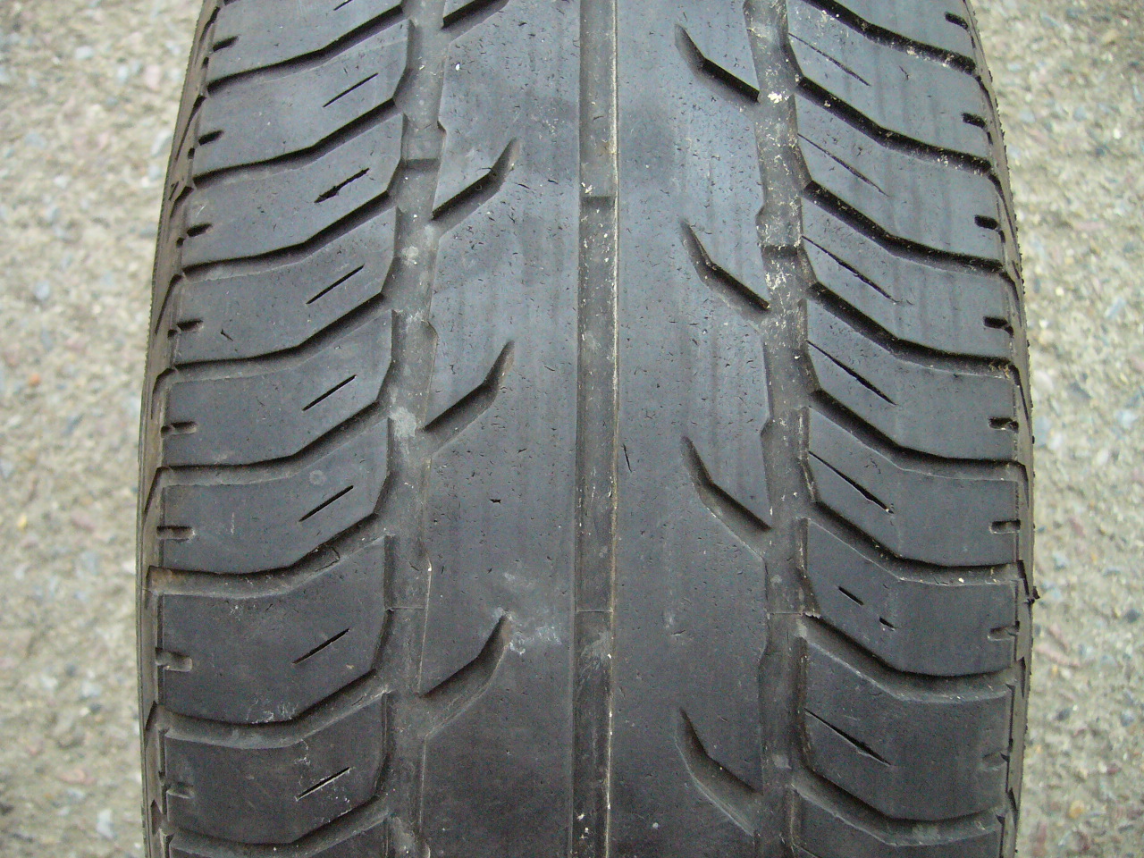 205/60/15 95H Fulda Carat Attiro, použitý letní kus