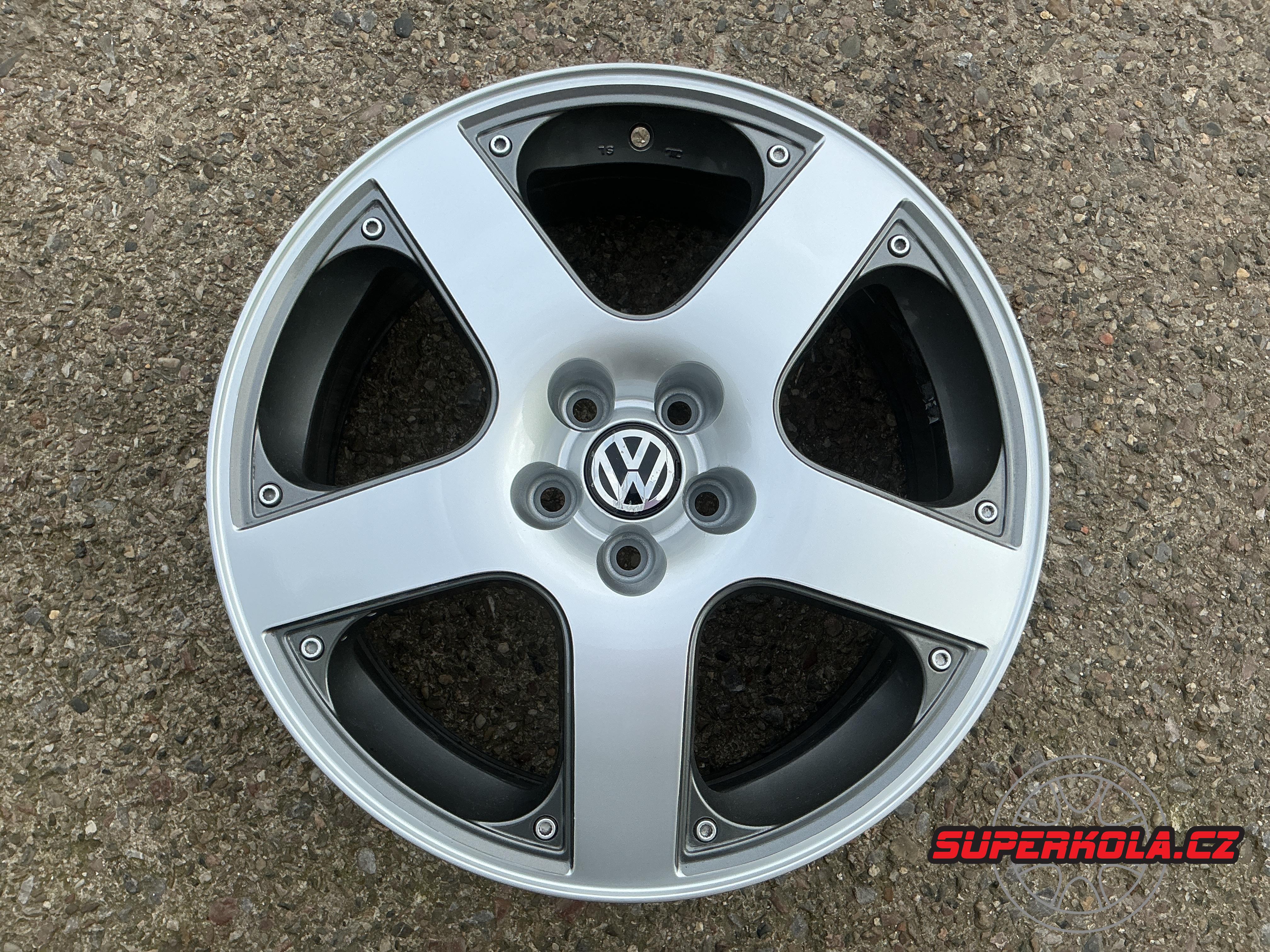 alu kola Volkswagen 17