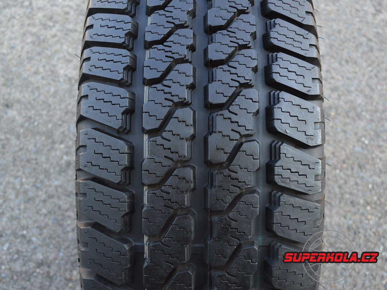 35x12.5 R15 113Q Cooper Discoverer A/T ,celoroční