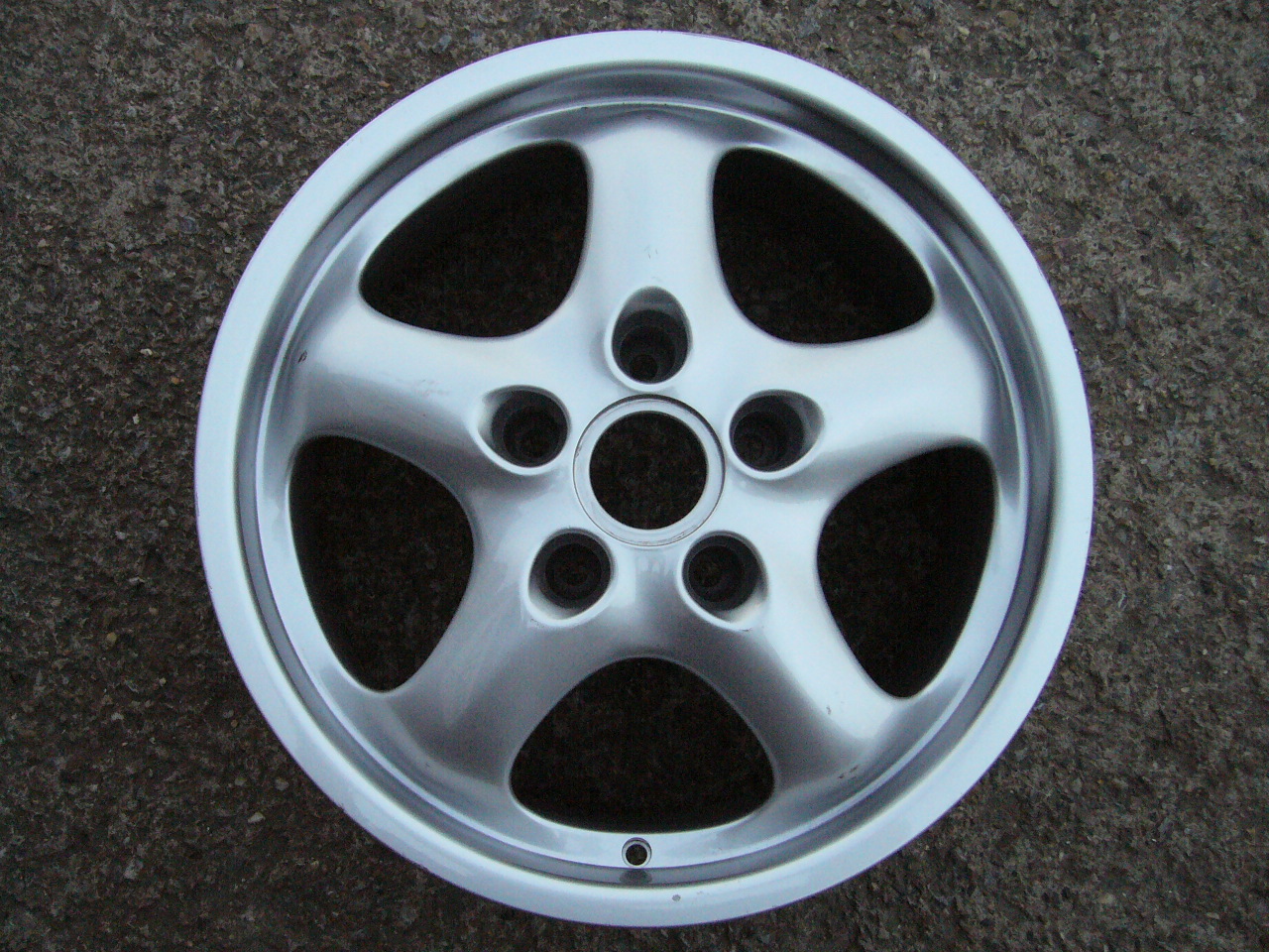 alu kolo Porsche 17