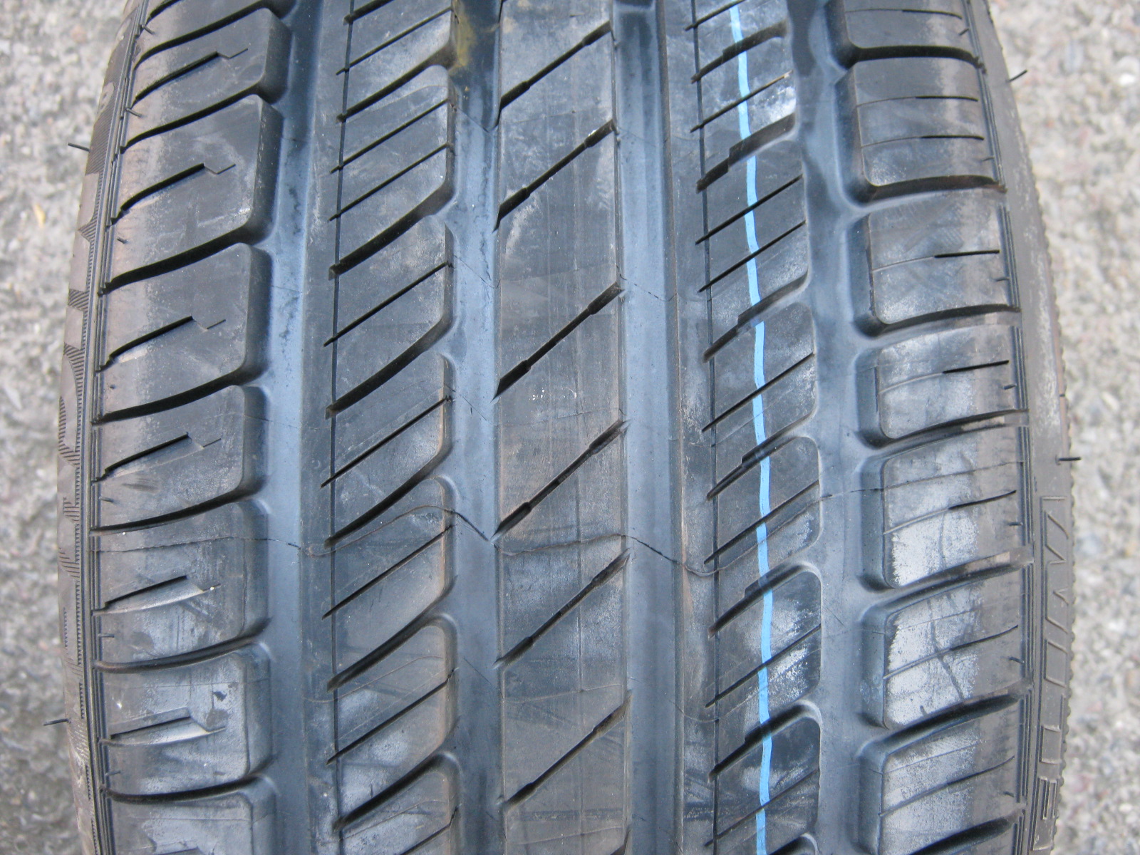 235/660 R466 98Y Michelin Pilot Primacy Pax System, letní