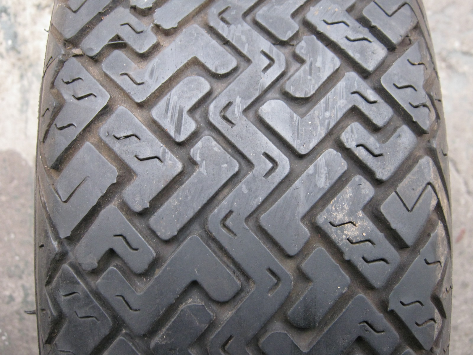 175/70/13 80H Pirelli Cinturato CN36, použitý letní kus