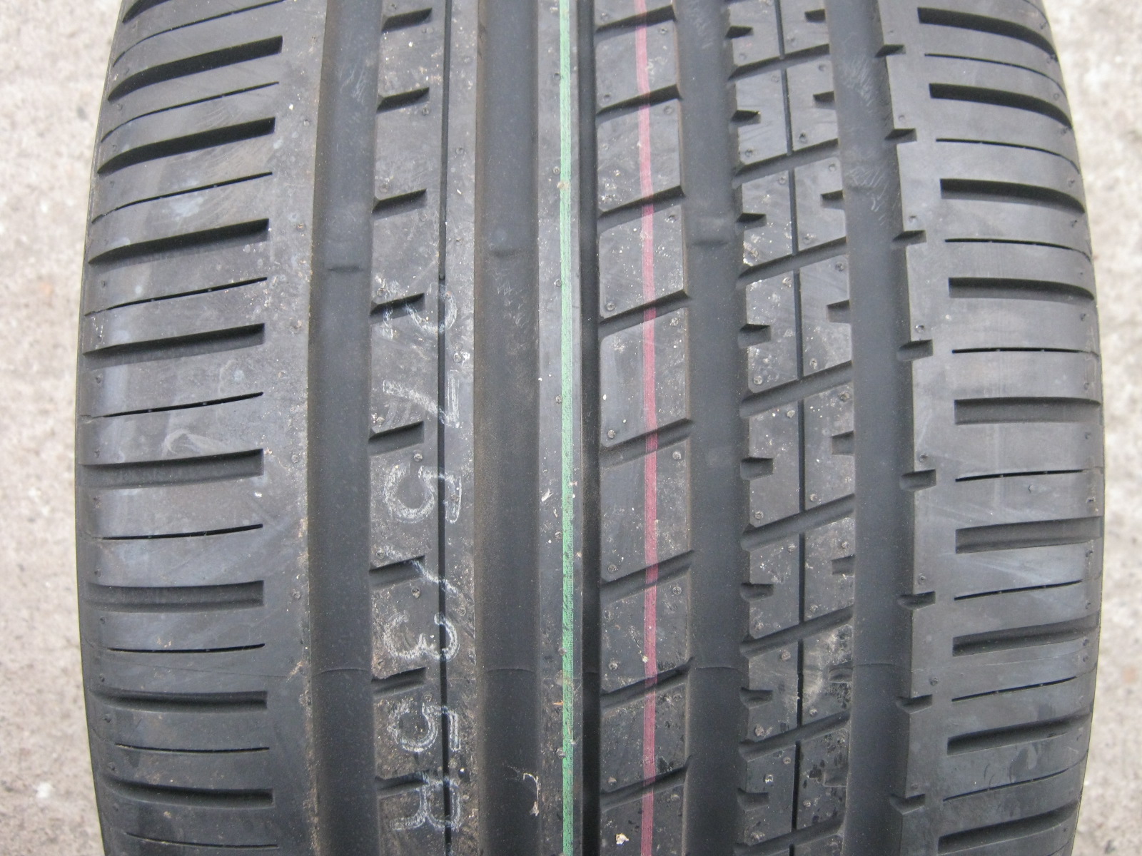275/35/18 95Y Kumho Ecsta KV19, letní