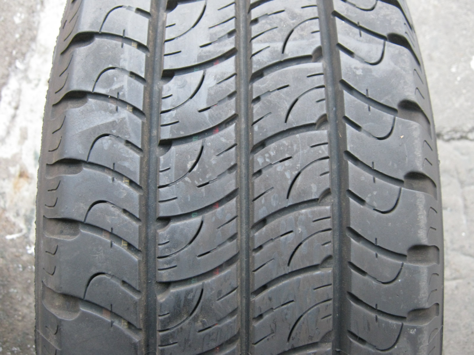215/65/16C 106/104T Goodyear Marathon, použitý letní kus