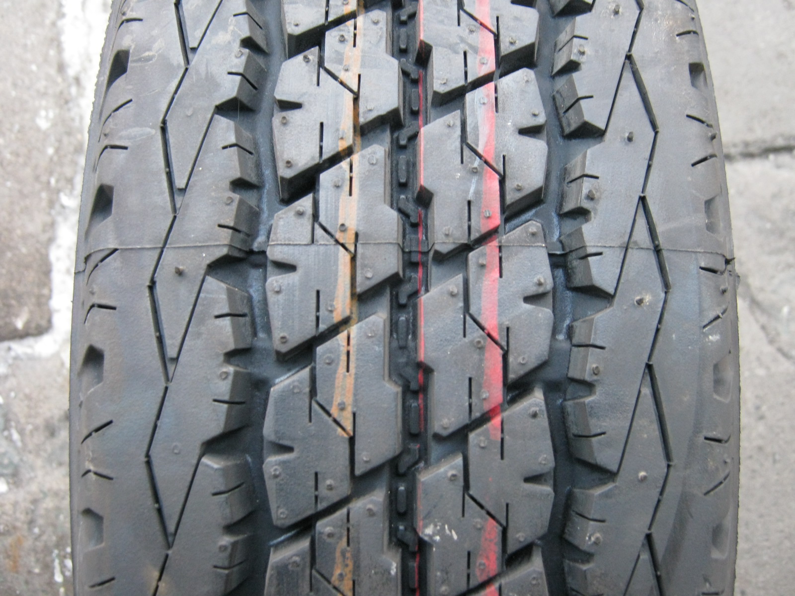 195/70/15C 104/102R Bridgestone Duravis, letní