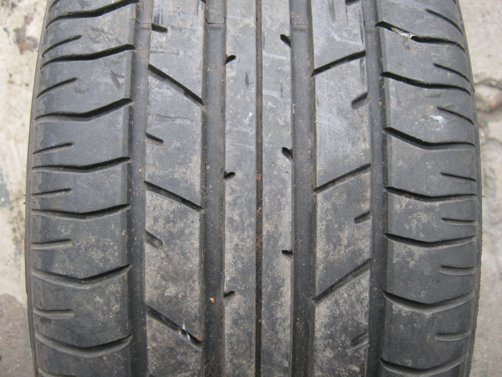 225/40/18 88Y Bridgestone Potenza RE040, použitý letní kus