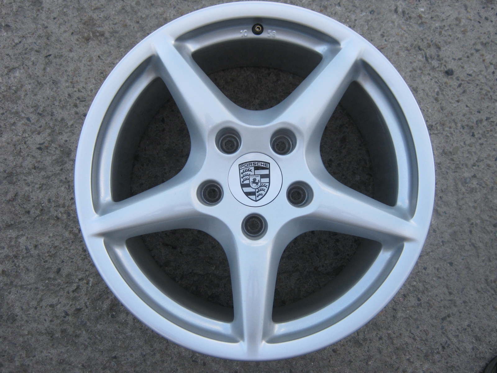 alu kola Porsche 18