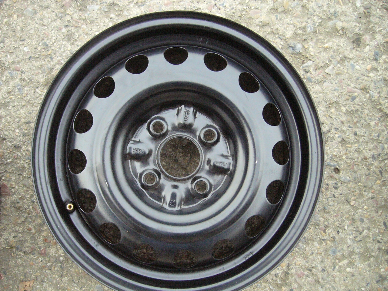 plechové disky Toyota 14